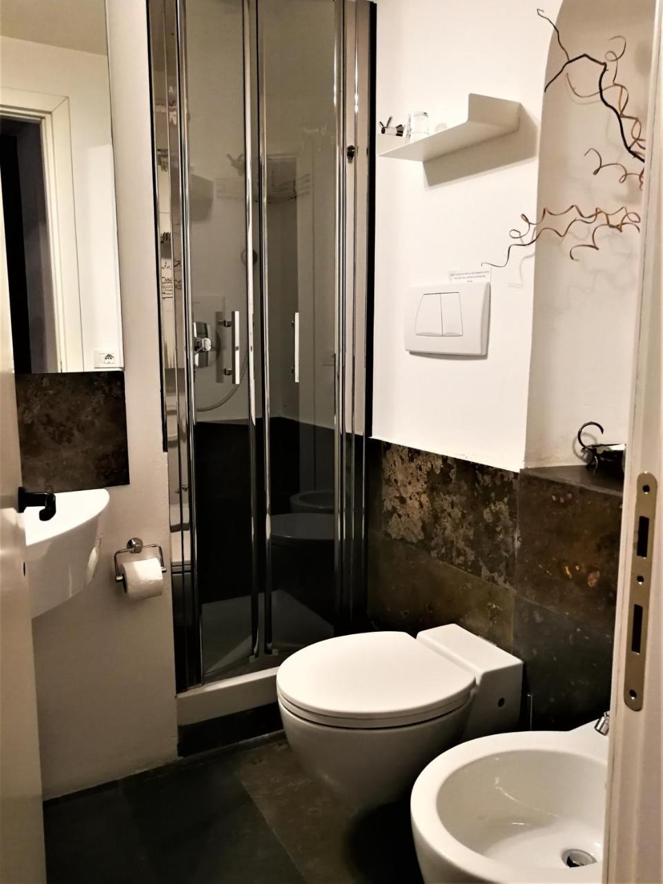 Appartamento Casa Virgilio in Monti Roma Esterno foto