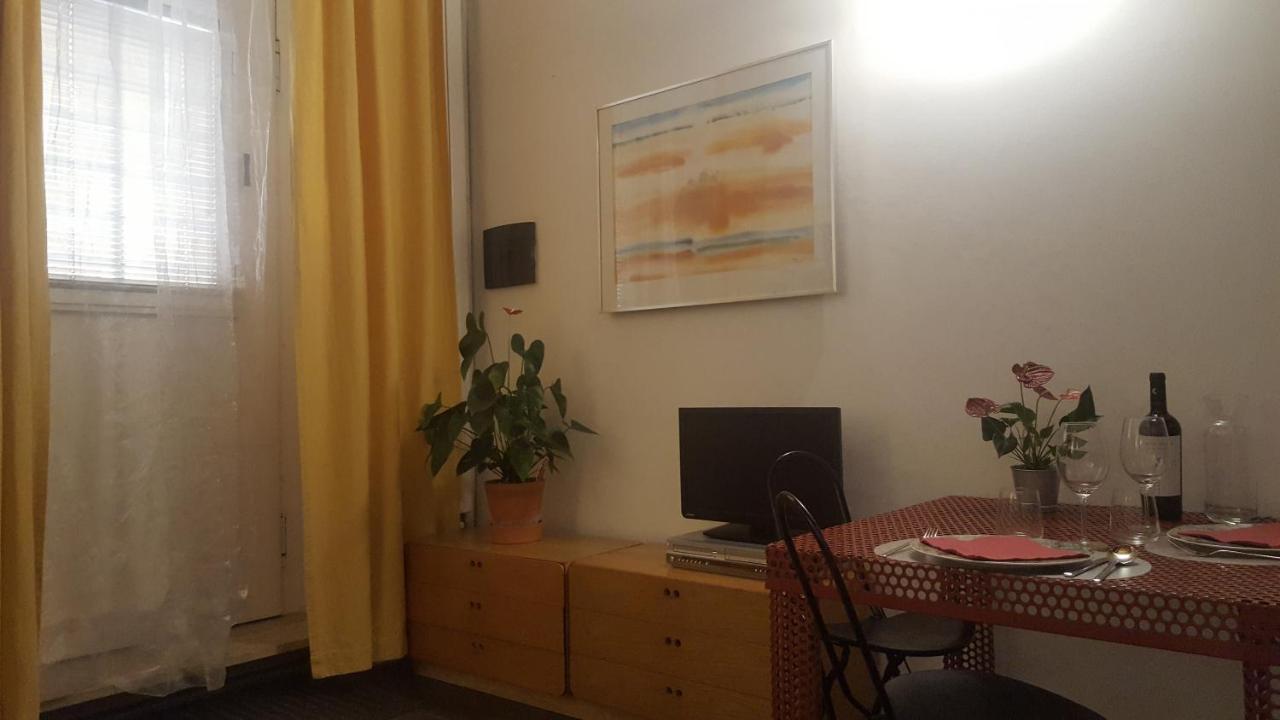 Appartamento Casa Virgilio in Monti Roma Esterno foto